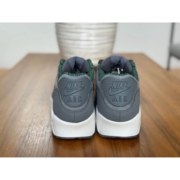 Nike Air Max 90 Chicago - Men\'s Size 10.5 - NEW without Box main image 9